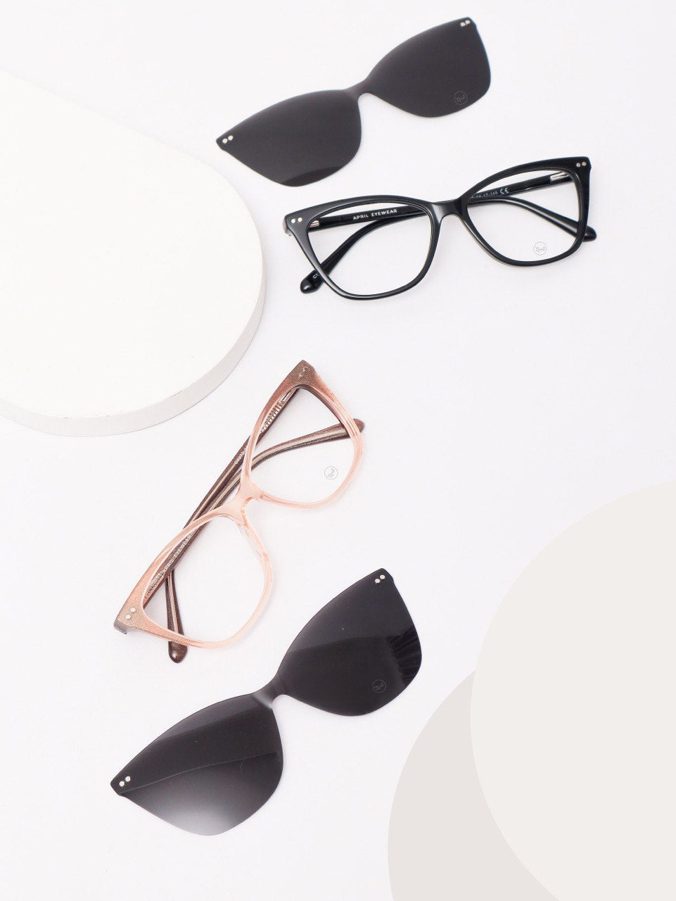 CLIP ON LUXE