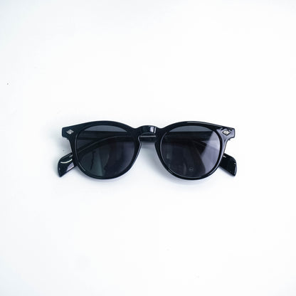SUNNIES NOON