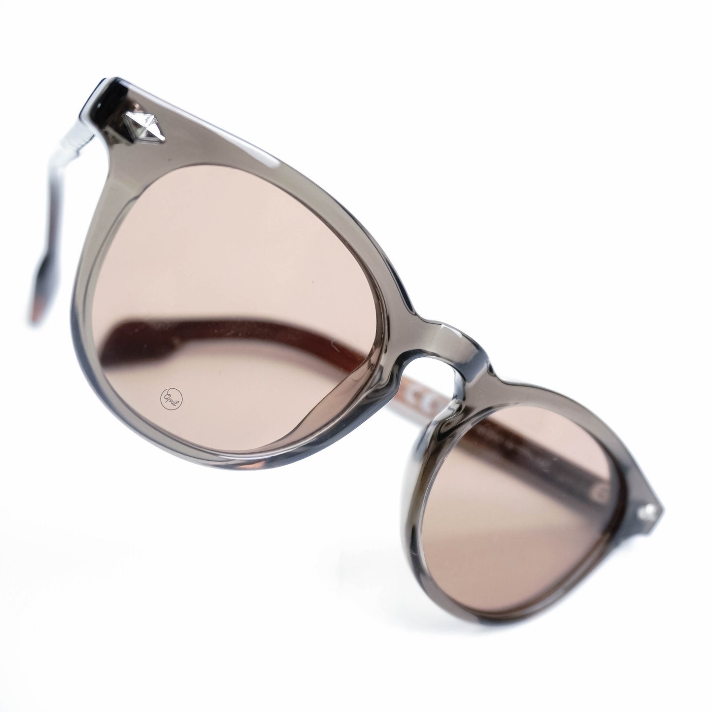 SUNNIES NOON