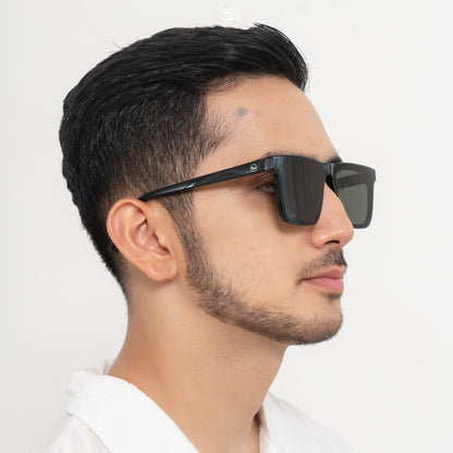 SUNNIES ABRIL