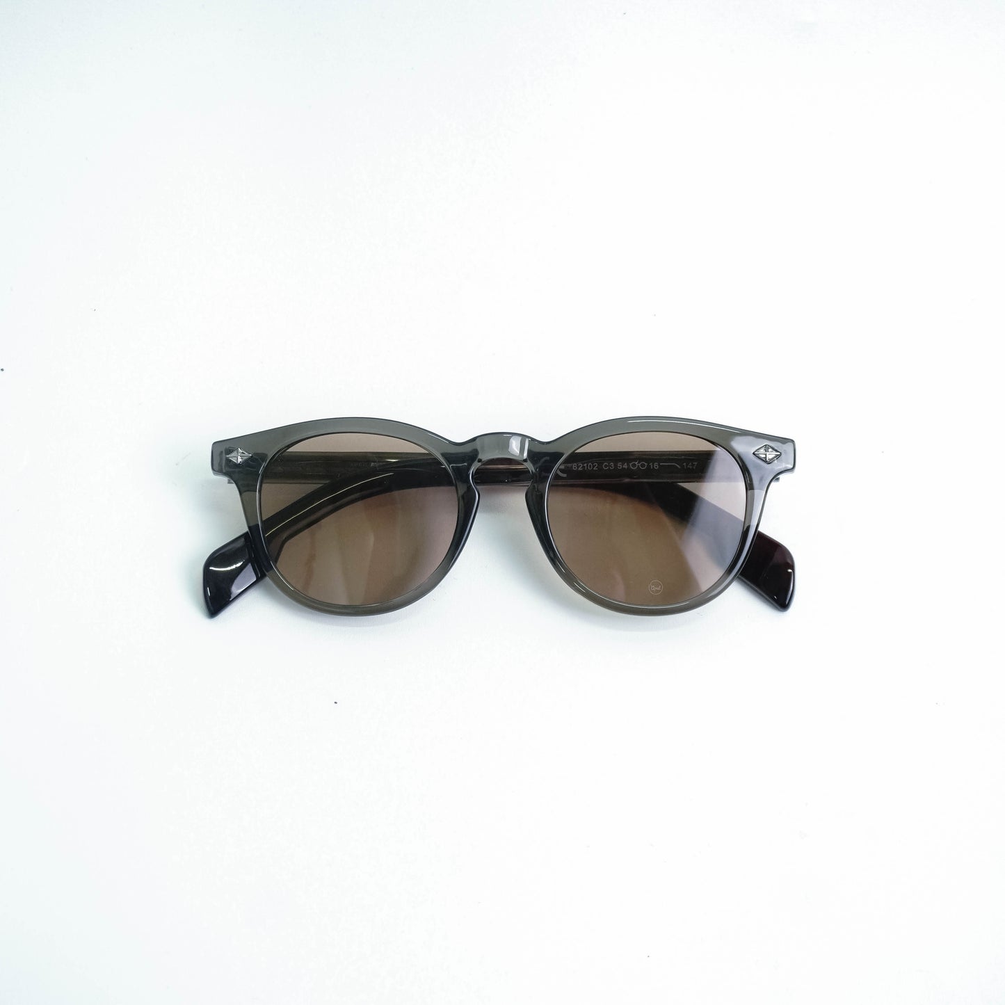 SUNNIES NOON