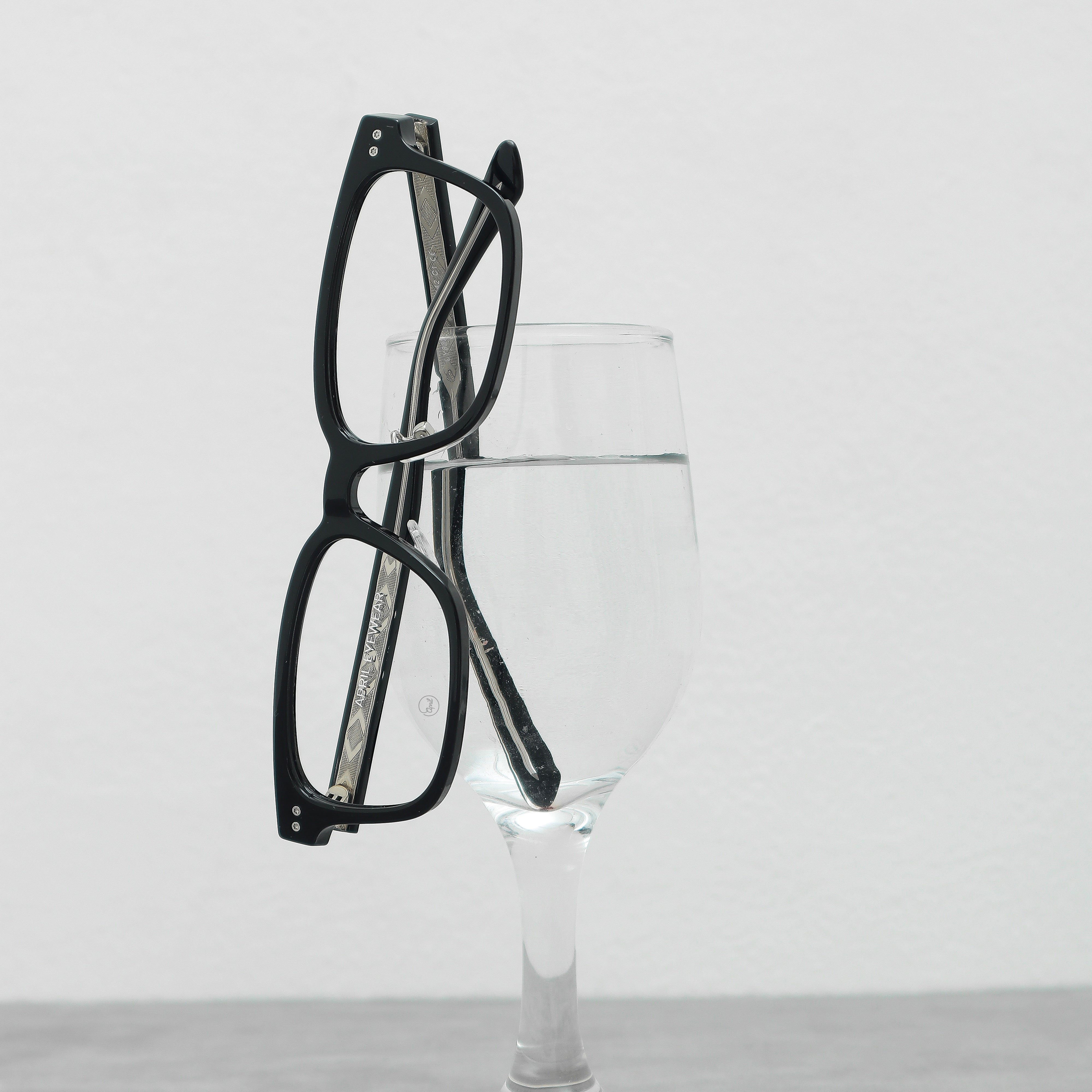 APRION – aprileyewear